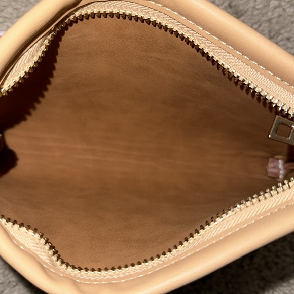 MK small bag never used - Picture 5 of 5